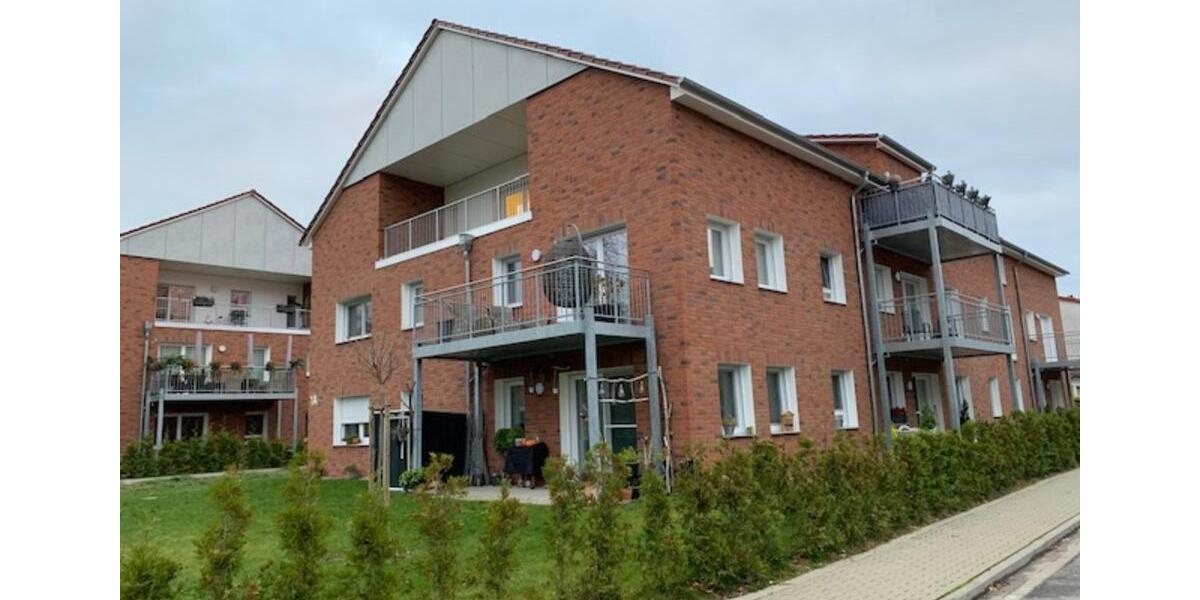 Neuwertige 3-Zi-Whg, EBK, 2Bäder, Tiefgarage, Keller, PV 3 zimmer