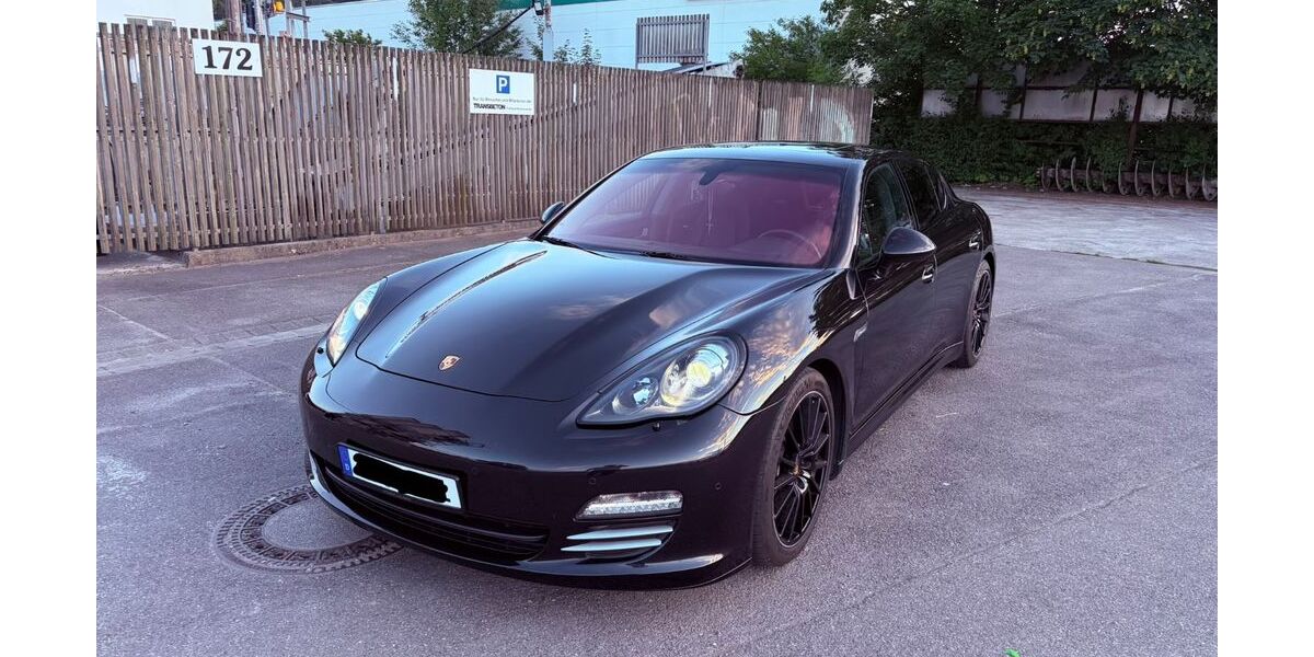 Porsche Panamera 109.000 km 32.700 &euro; Tübingen 72076
