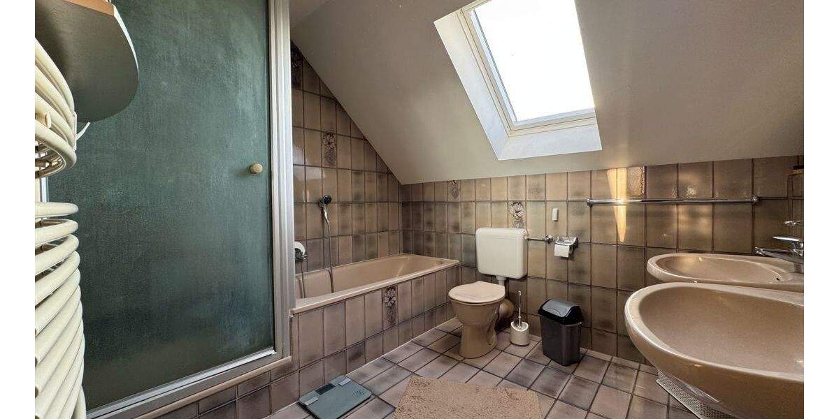 Einfamilienhaus Brunsbüttel - 5 Zimmer, 146 m&sup2;, 315.000&euro; | Angebot:25697414