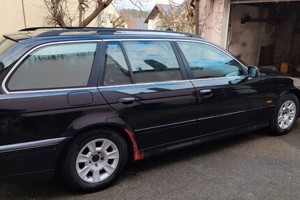 BMW 525 259.142 km 800 € Grub am Forst 96271