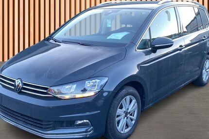 VW Touran 14.900 km 31.980 &euro; Dresden 01328