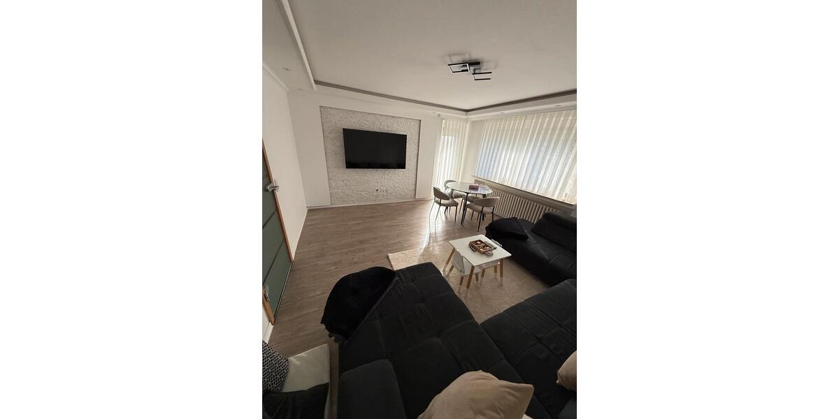 Erdgeschoßwohnung Halle - 3 Zimmer, 74 m&sup2;, 190.999&euro; | Angebot:26322379