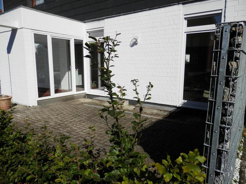 Erdgeschoßwohnung mit Keller in 38446 Wolfsburg-Neindorf