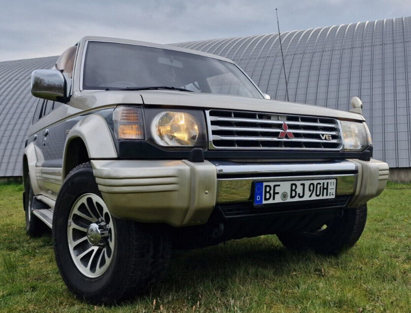 Mitsubishi Pajero II 84.378 km 8.299 € Steinfurt 48565
