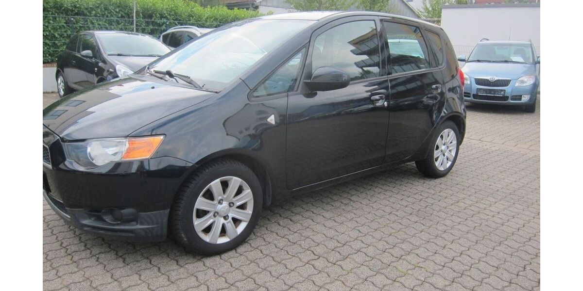 Mitsubishi Colt 72.224 km 4.999 &euro; Aschaffenburg 63741