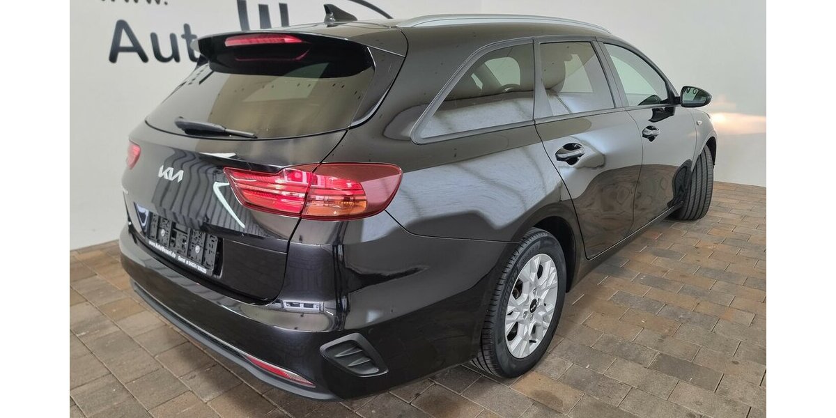 Kia cee´d Sportswagon ACC APP SHZ Spur Klima Kamera 52.400 km 17.850 &euro; Garrel 49681