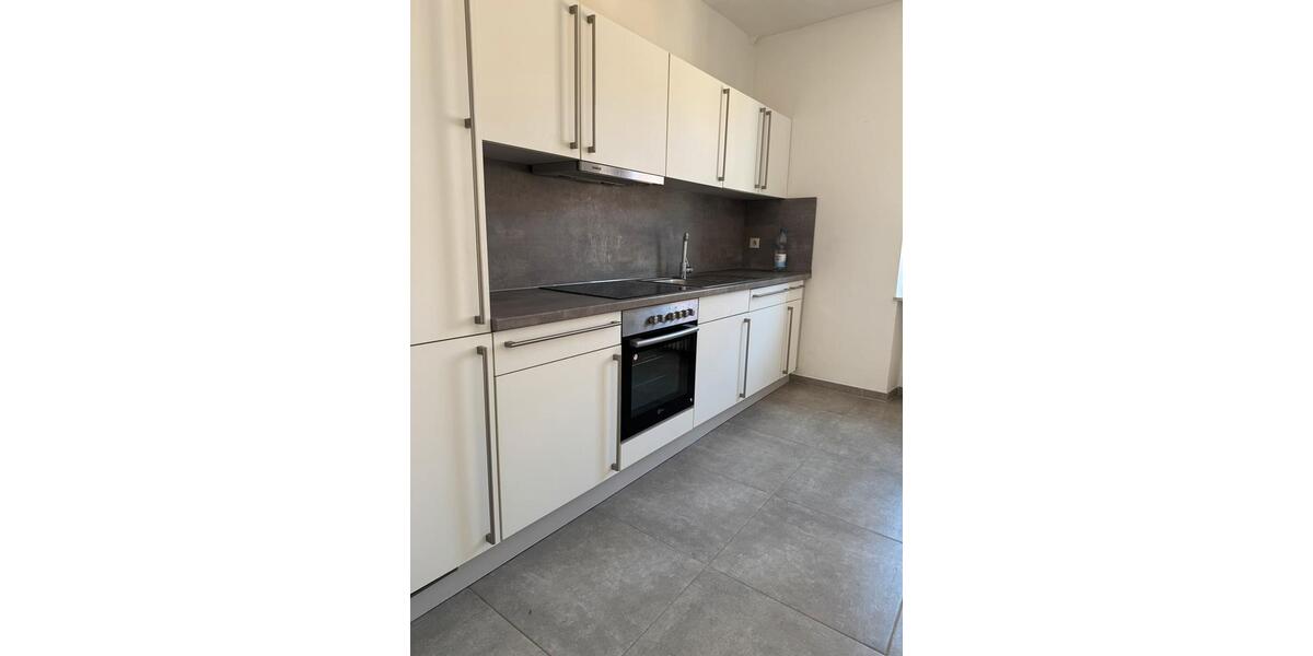 Etagenwohnung Kaiserslautern Bahnheim - 5 Zimmer, 105 m&sup2;, 1.000&euro; | Angebot:25403501