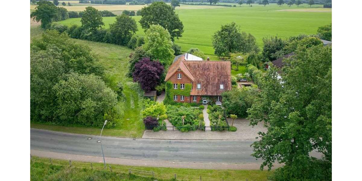 Einfamilienhaus Wentorf A.S. - 10 Zimmer, 445 m&sup2;, 999.999&euro; | Angebot:27125751