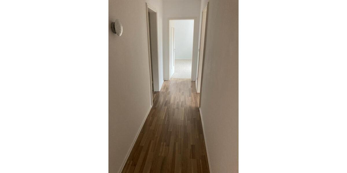 Etagenwohnung Schlüsselfeld - 5 Zimmer, 150 m&sup2;, 1.200&euro; | Angebot:26699657