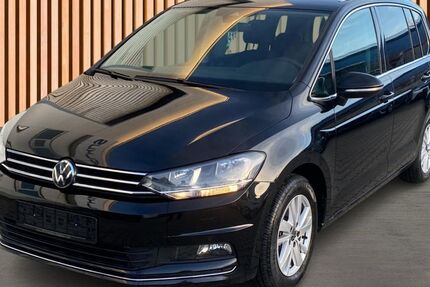 VW Touran 15.411 km 32.880 € Dresden 01328