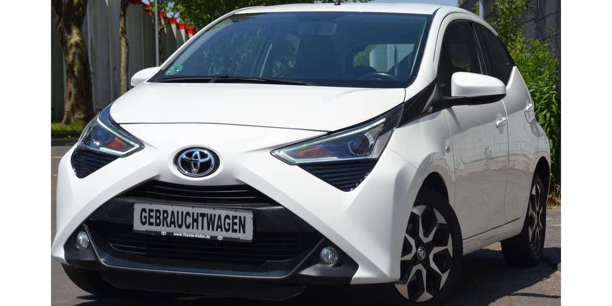 Toyota Aygo 122.490 km 9.800 &euro; Düsseldorf 40599