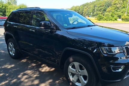Jeep Grand Cherokee 99.500 km 22.500 &euro; Hilchenbach 57271