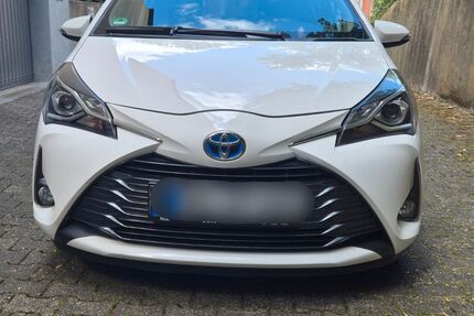 Toyota Yaris 30.800 km 14.500 &euro; Wiesbaden 65193
