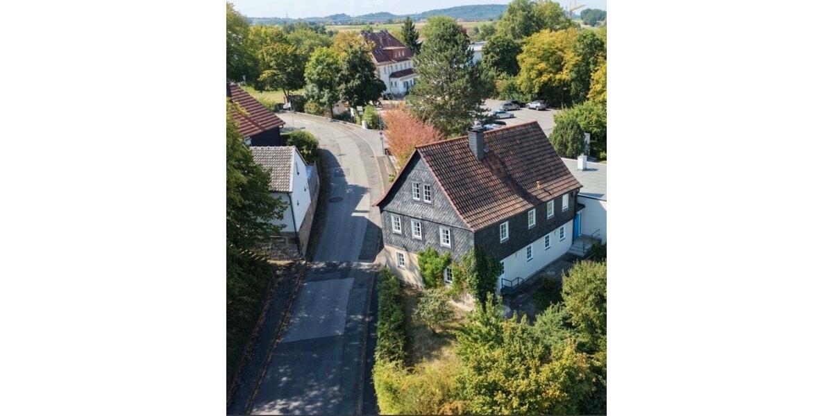 Einfamilienhaus Rödental - 6 Zimmer, 244 m&sup2;, 1.400&euro; | Angebot:24722789