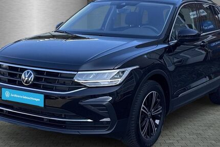 VW Tiguan 51.900 km 28.790 &euro; Zeven 27404