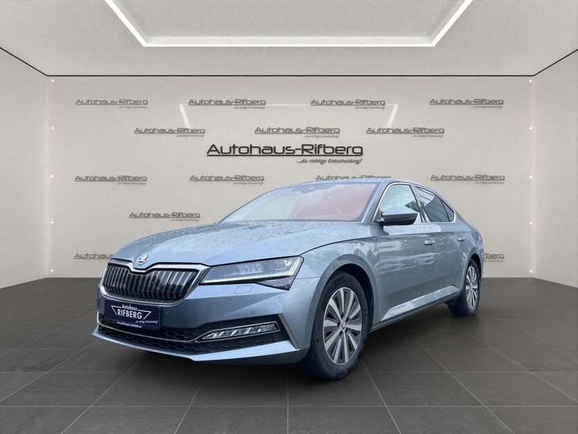 Skoda Superb 61.000 km 26.890 € Detmold 32758