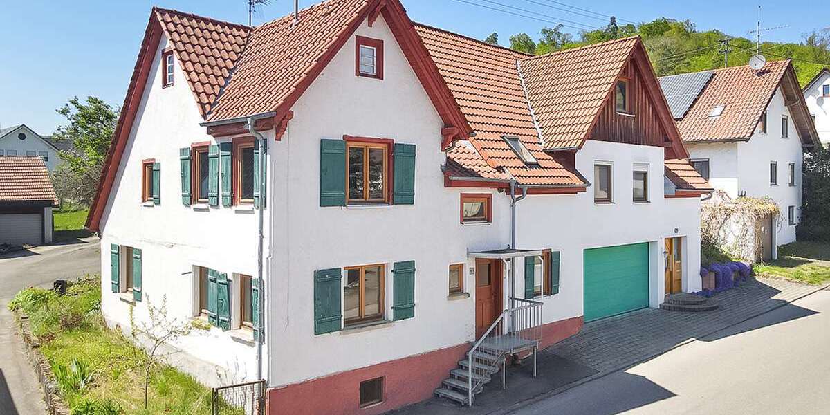 Einfamilienhaus Sonnenbühl-Willmandingen Willmandingen - 8.5 Zimmer, 220 m&sup2;, 275.000&euro; | Angebot:26557784