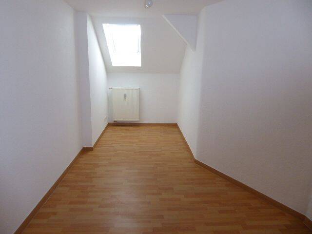 Zimmer Chemnitz Kappel - 4 Zimmer, 83 m&sup2;, 440&euro; | Angebot:25985930