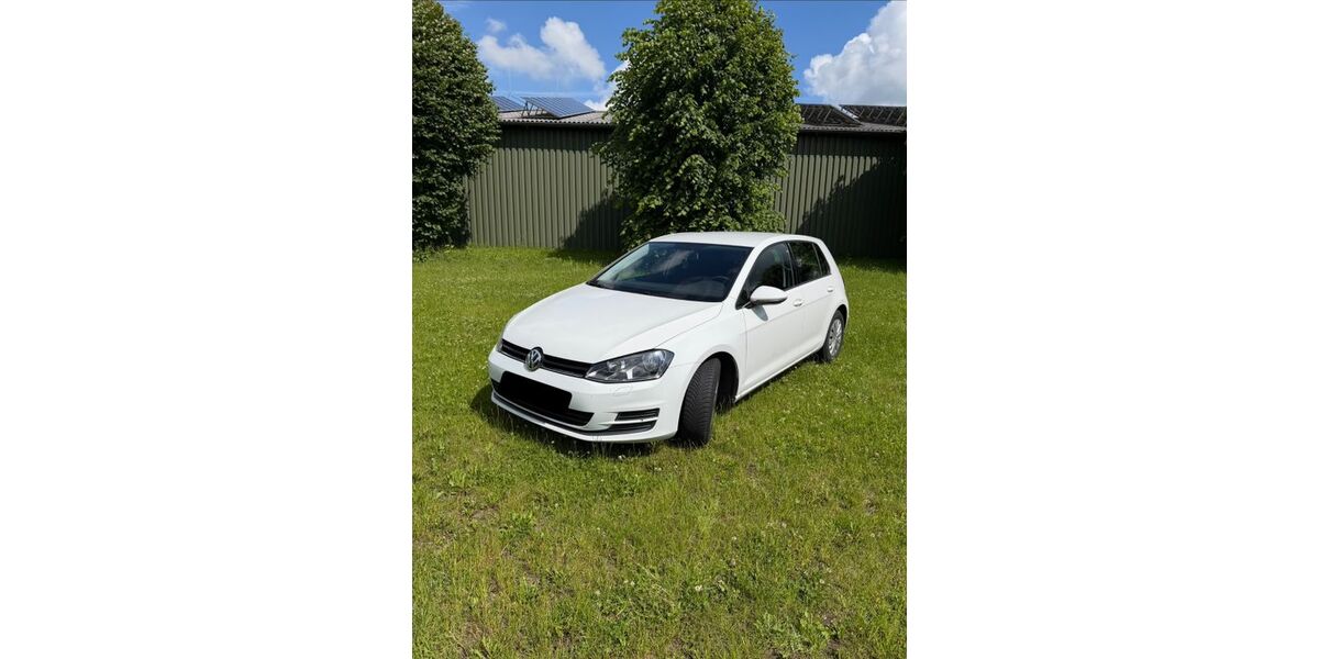 VW Golf 135.402 km 7.999 &euro; Medelby 24994