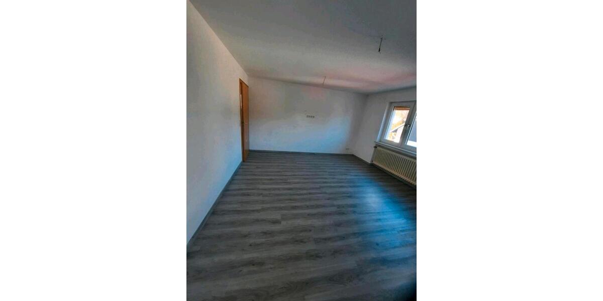 Dachgeschoßwohnung Neustadt (Hessen) - 3 Zimmer, 80 m&sup2;, 810&euro; | Angebot:26397976