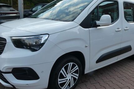 Opel Combo Life 82.650 km 17.990 € Schneeberg 08289