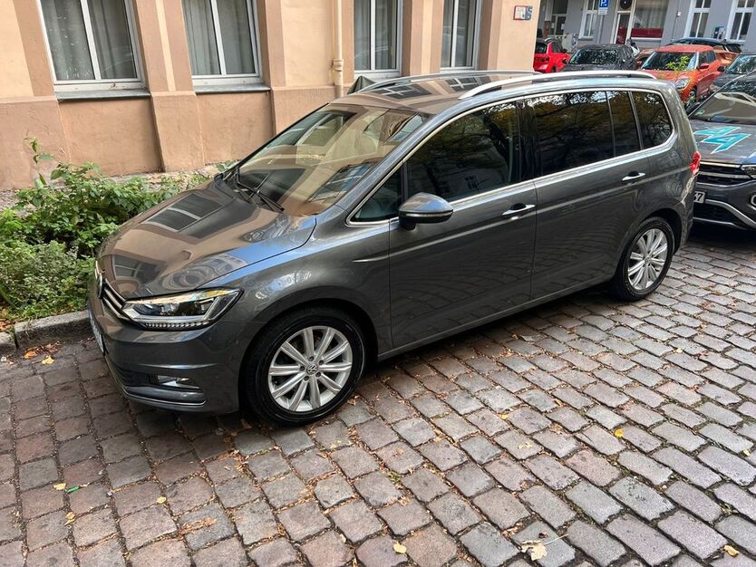 VW Touran 70.000 km 20.500 € Berlin 12045