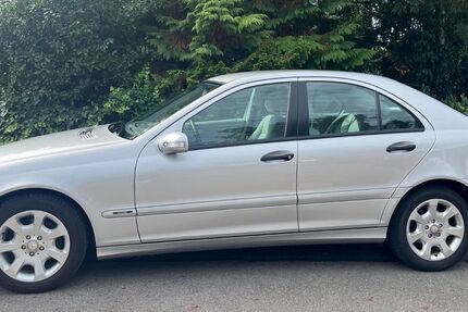 Mercedes-Benz C 180 89.000 km 8.800 &euro; Pfinztal 76327