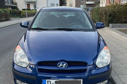 Hyundai Accent 93.500 km 2.000 &euro; Düsseldorf 40229