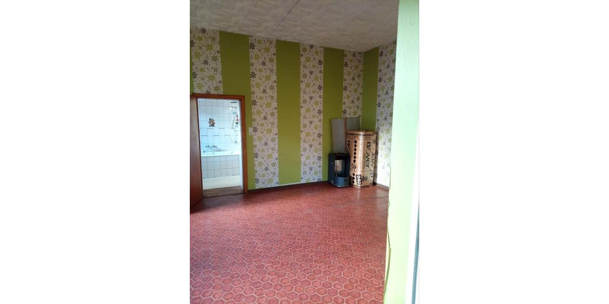 Etagenwohnung Odenbach - 6 Zimmer, 120 m&sup2;, 39.999&euro; | Angebot:27111083