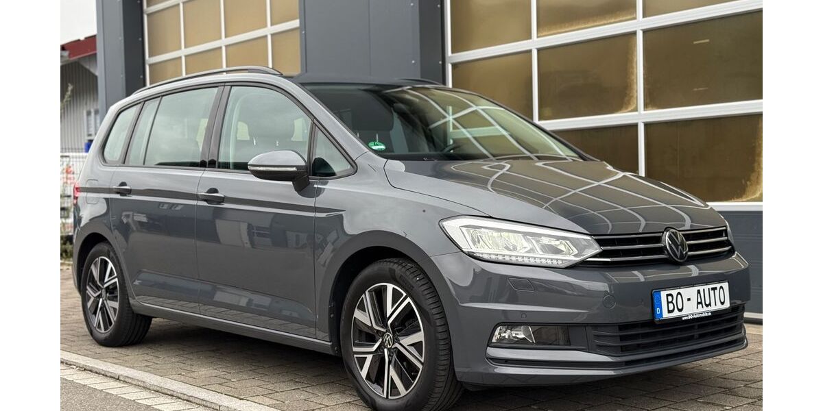 VW Touran 83.000 km 25.900 &euro; Friedrichshafen 88045