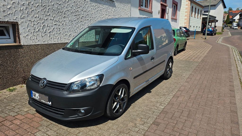 VW Caddy 170.000 km 6.900 &euro; Illingen 66557