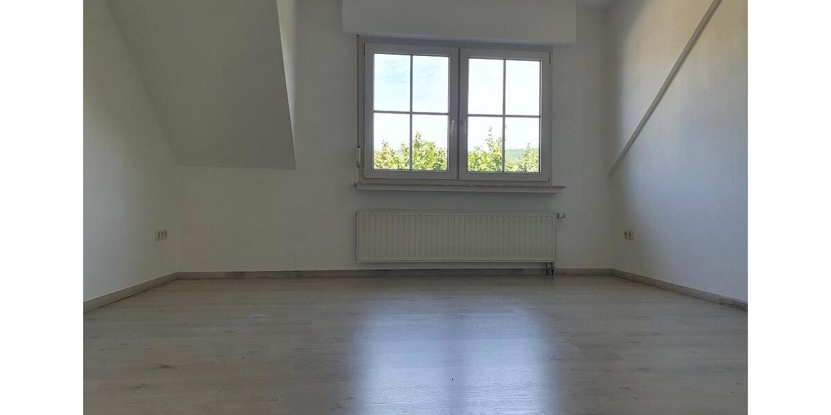 Etagenwohnung Neuenrade - 3 Zimmer, 79 m&sup2;, 440&euro; | Angebot:25231626