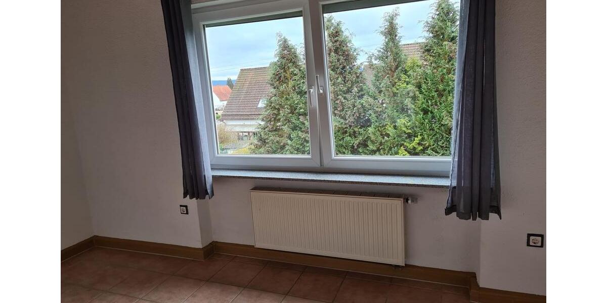 Etagenwohnung Ramstein-Miesenbach Miesenbach - 6 Zimmer, 190 m&sup2;, 1.700&euro; | Angebot:26222595