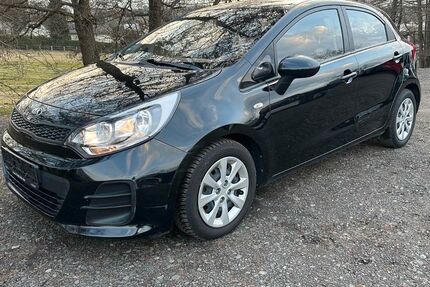 Kia Rio 59.350 km 5.300 &euro; Eschenburg - Hirzenhain 35713