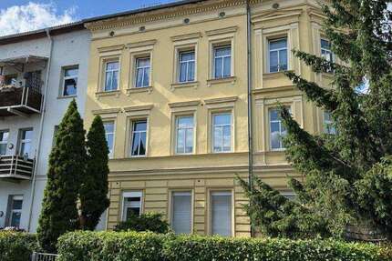 hochwertig sanierte ETW mit Balkon 3 zimmer