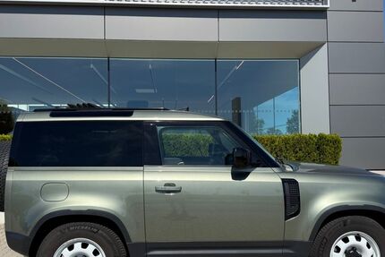 Land Rover Defender 39.600 km 64.850 &euro; Hofheim 65719