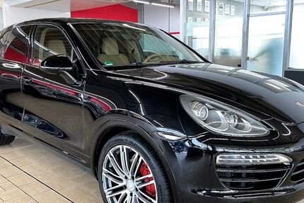 Porsche Cayenne 202.000 km 18.950 € Köln 50739