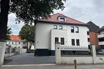 Neuwertige gemütliche 2-Zimmer-Erdgeschoßwohnung mit Einbauküche + Stellplatz