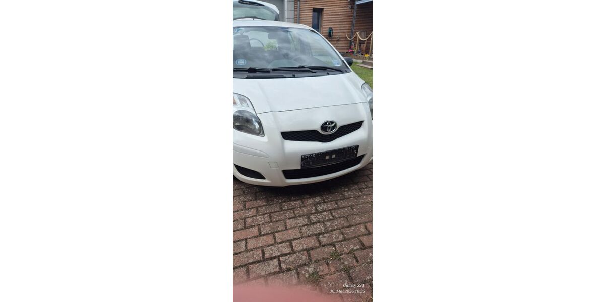 Toyota Yaris 148.431 km 3.750 &euro; Rankwitz 17406