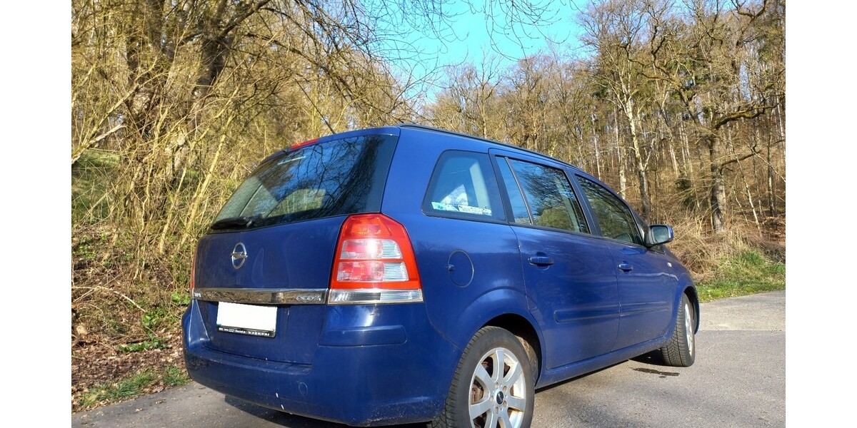 Opel Zafira B 137.200 km 8.000 &euro; Künzelsau 74653