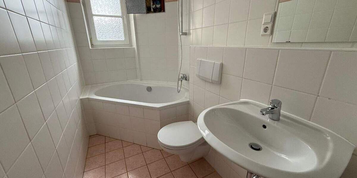 Zimmer Chemnitz Sonnenberg - 2 Zimmer, 67 m&sup2;, 330&euro; | Angebot:25985408