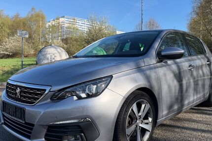 Peugeot 308 144.479 km 11.490 &euro; Schwarzenberg 08340