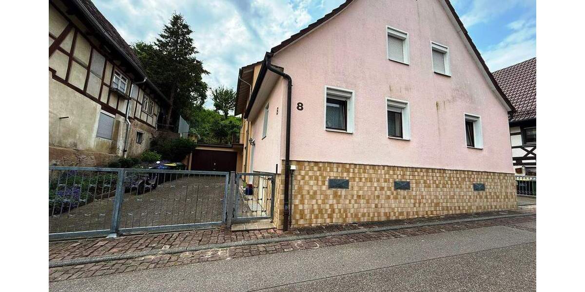 Sensationelle Gelegenheit für große Familien oder Mehrgenerationenhaushalte mit Handwerksgeschick! 9 zimmer