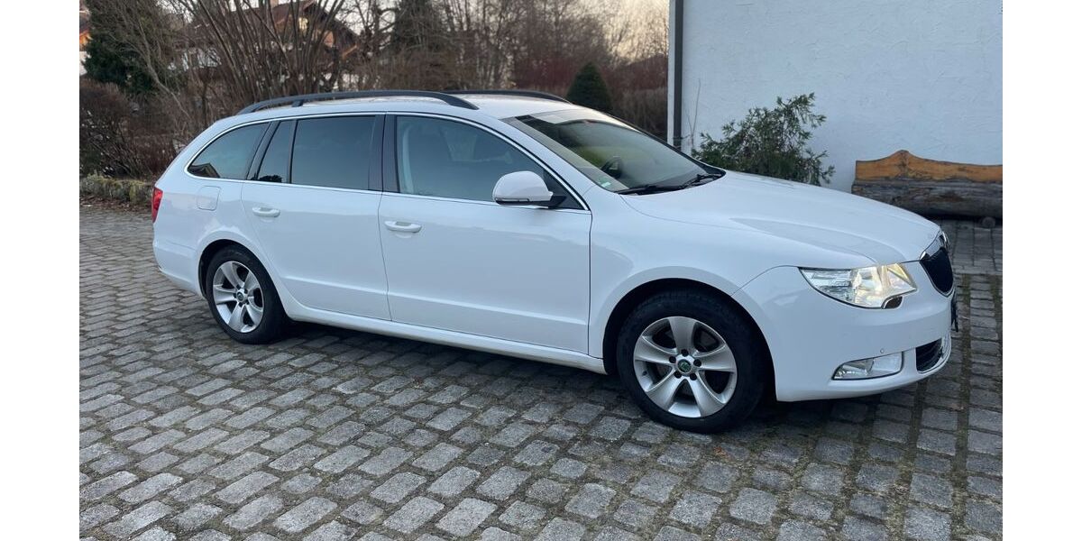 Skoda Superb 260.100 km 6.100 &euro; Hohenpeißenberg 82383