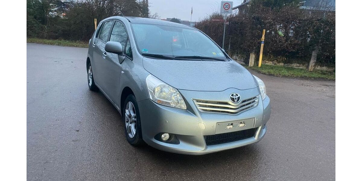 Toyota Verso 298.000 km 3.990 &euro; Rülzheim 76761