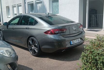 Opel Insignia 149.400 km 11.800 &euro; Albstadt 72458