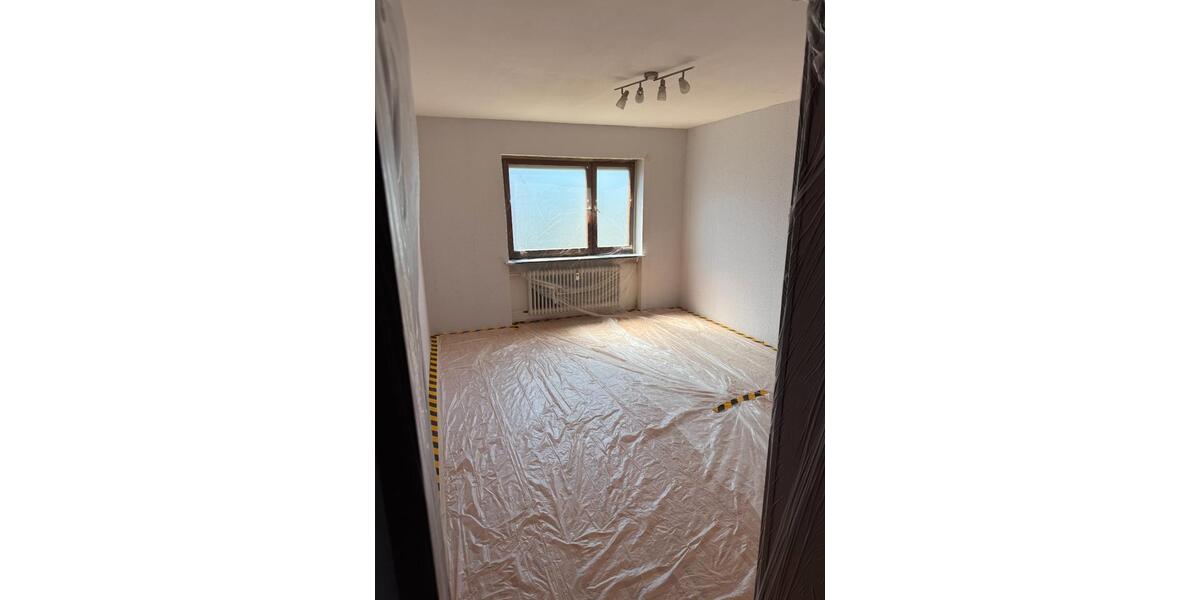 Etagenwohnung Bietigheim - 3 Zimmer, 100 m&sup2;, 1.000&euro; | Angebot:26346911