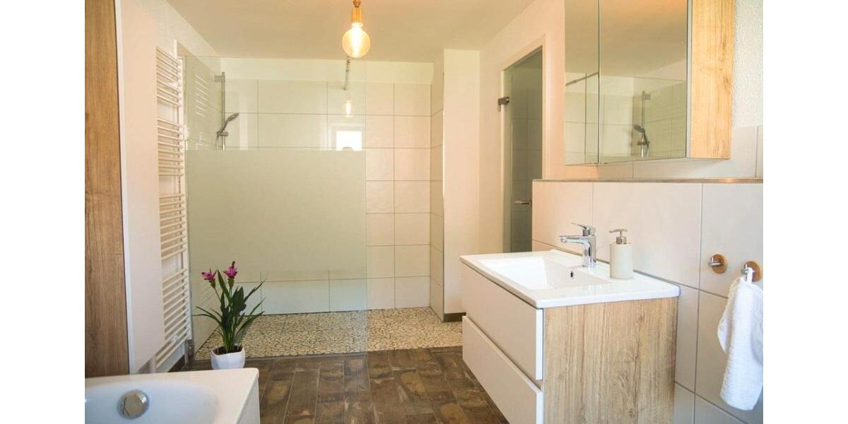 Etagenwohnung Schopfheim - 5 Zimmer, 155 m&sup2;, 530.000&euro; | Angebot:26381895