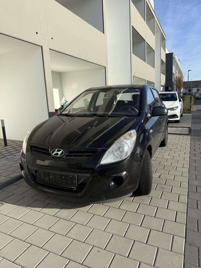 Hyundai i20 189.000 km 2.300 € Hanau 63457