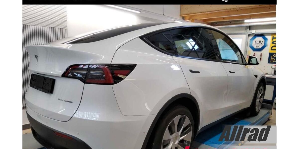 Tesla Model Y 40.490 km 34.240 &euro; Schöningen 38364